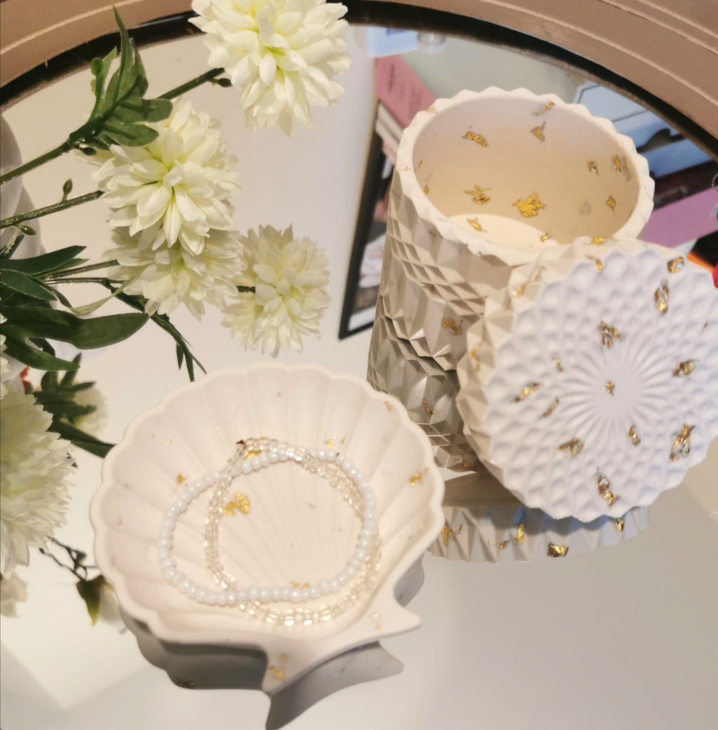 Geometric Round Storage Jar & Lid — Gold Leaf