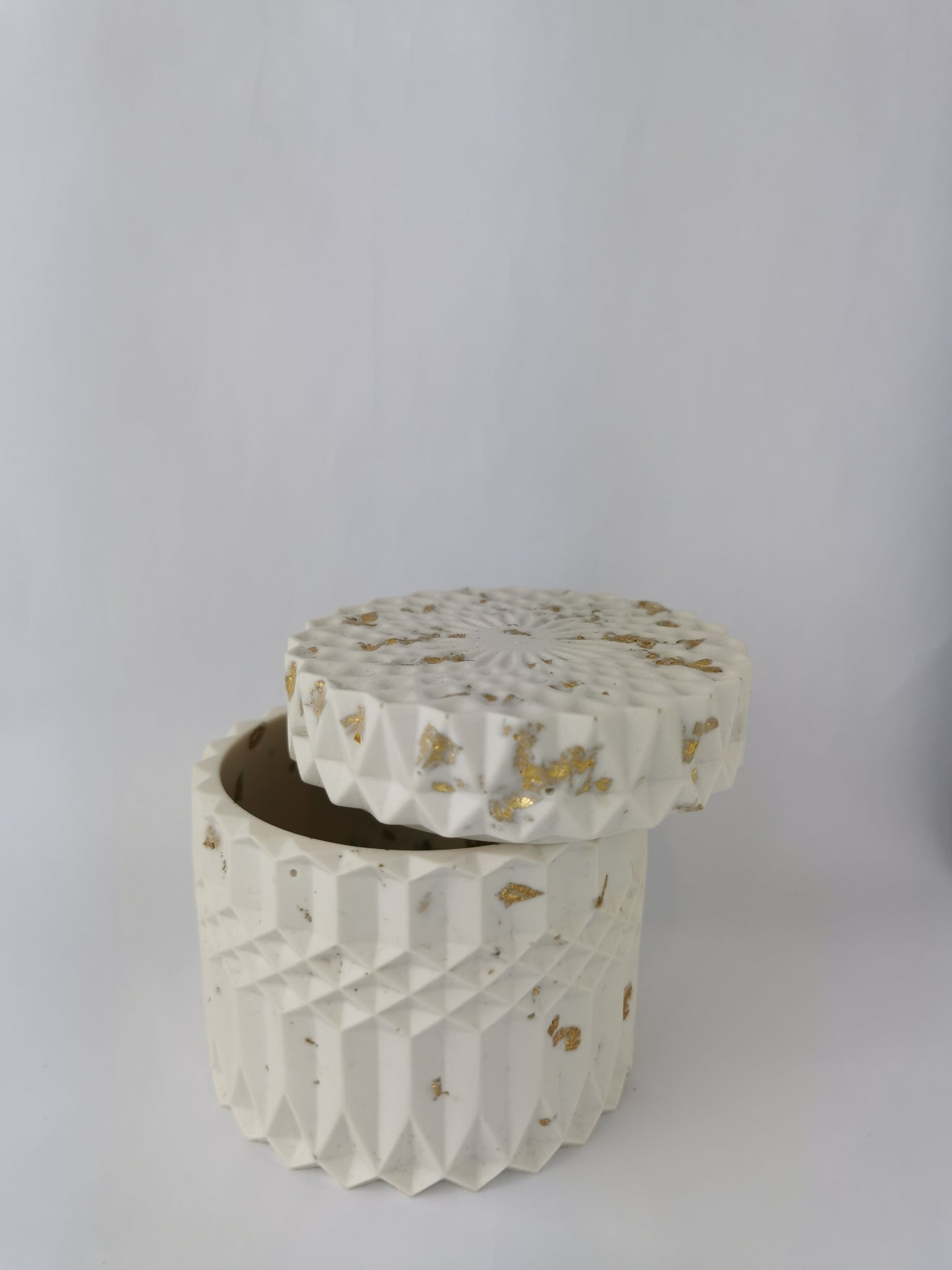 Luxury Gift Set — Large Marble Tray & Geometric Jar (Gold Leaf)