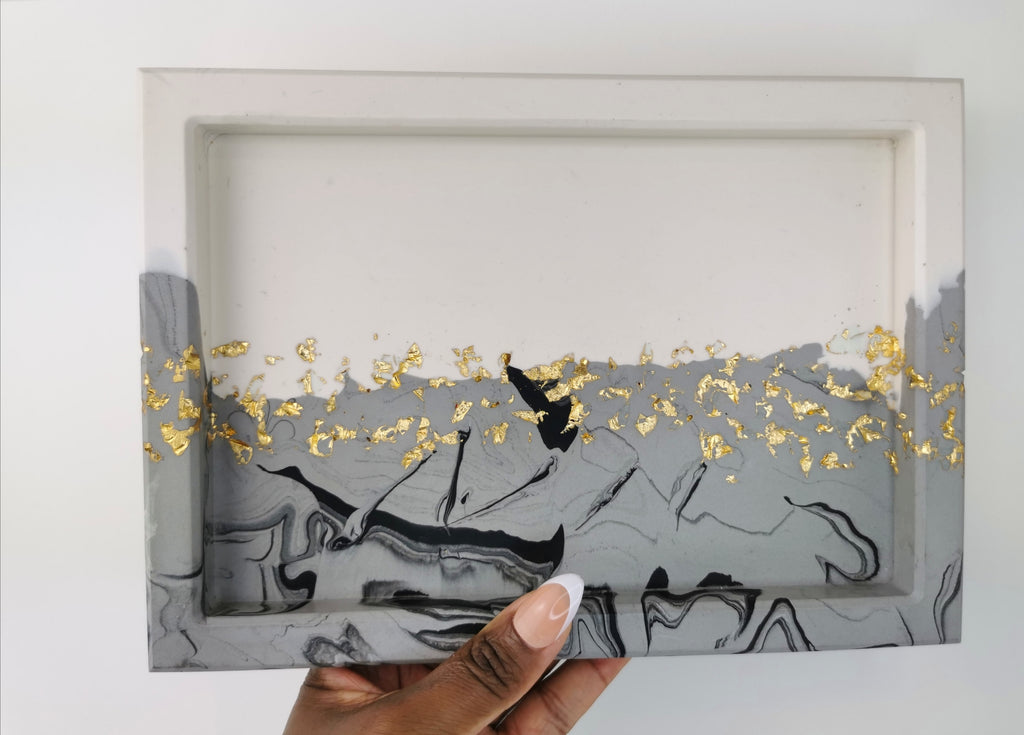 Luxury Gift Set — Large Marble Tray & Geometric Jar (Gold Leaf)