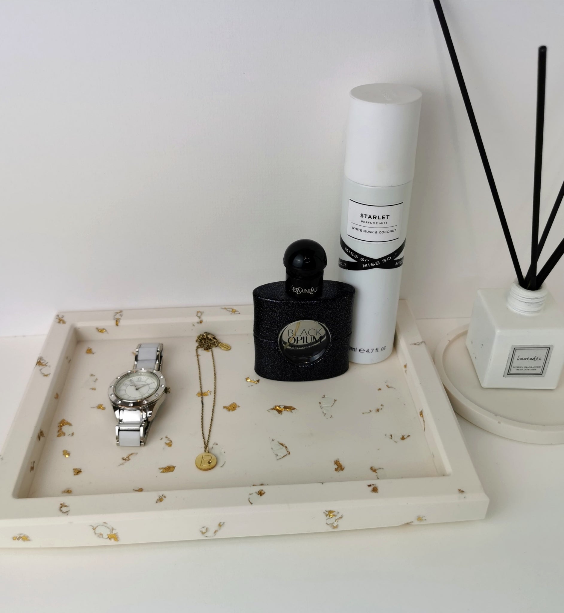 Luxury Gift Set — Large Vanity Tray, Shell Tray & Carousel Ribbed Jar (Gold Leaf)