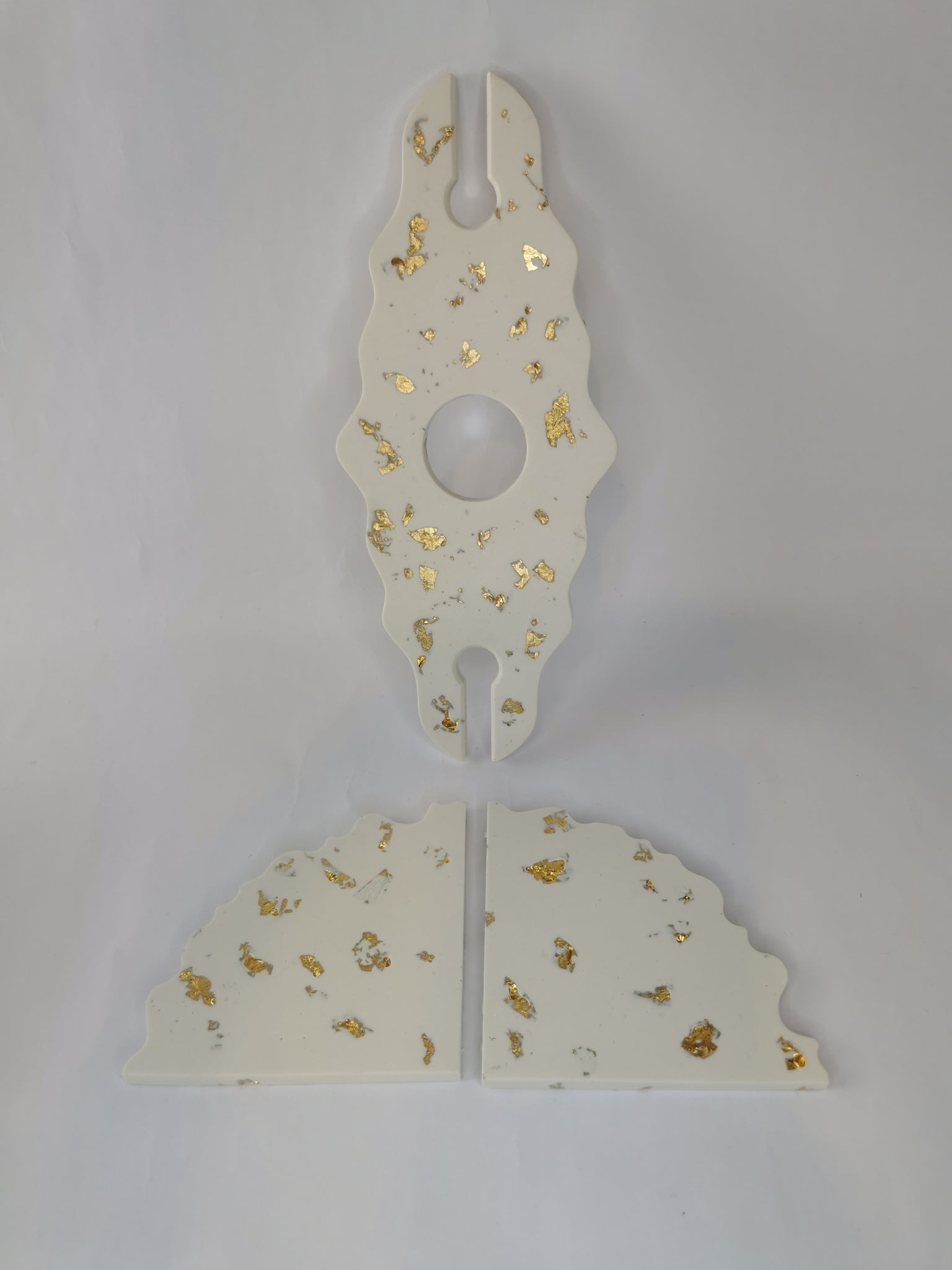 Wine Holder Set —  Wine holder & Triangle Coasters (Gold Leaf)