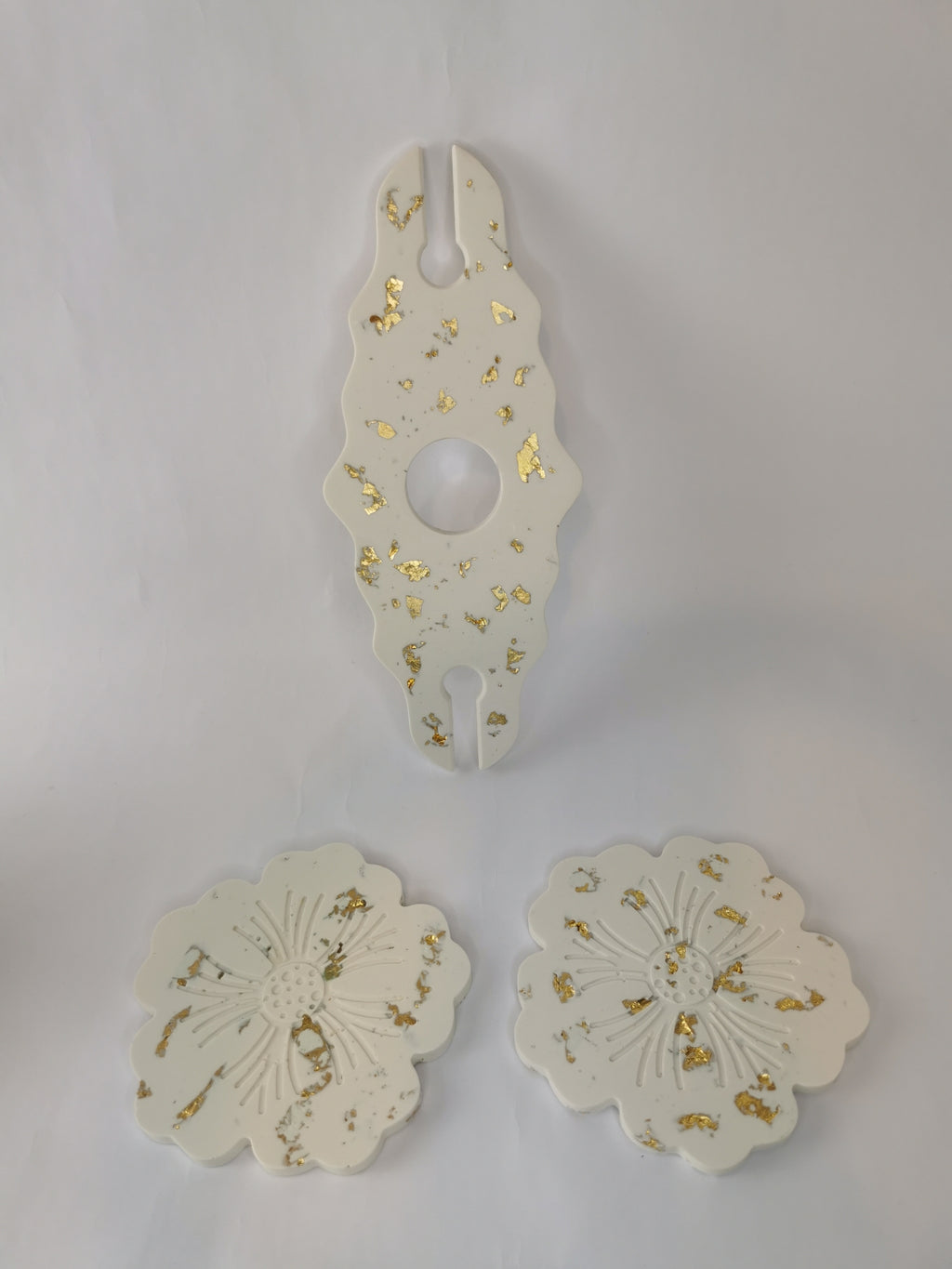 Wine Holder Set - Wine holder & Flower Coasters (Gold Leaf)