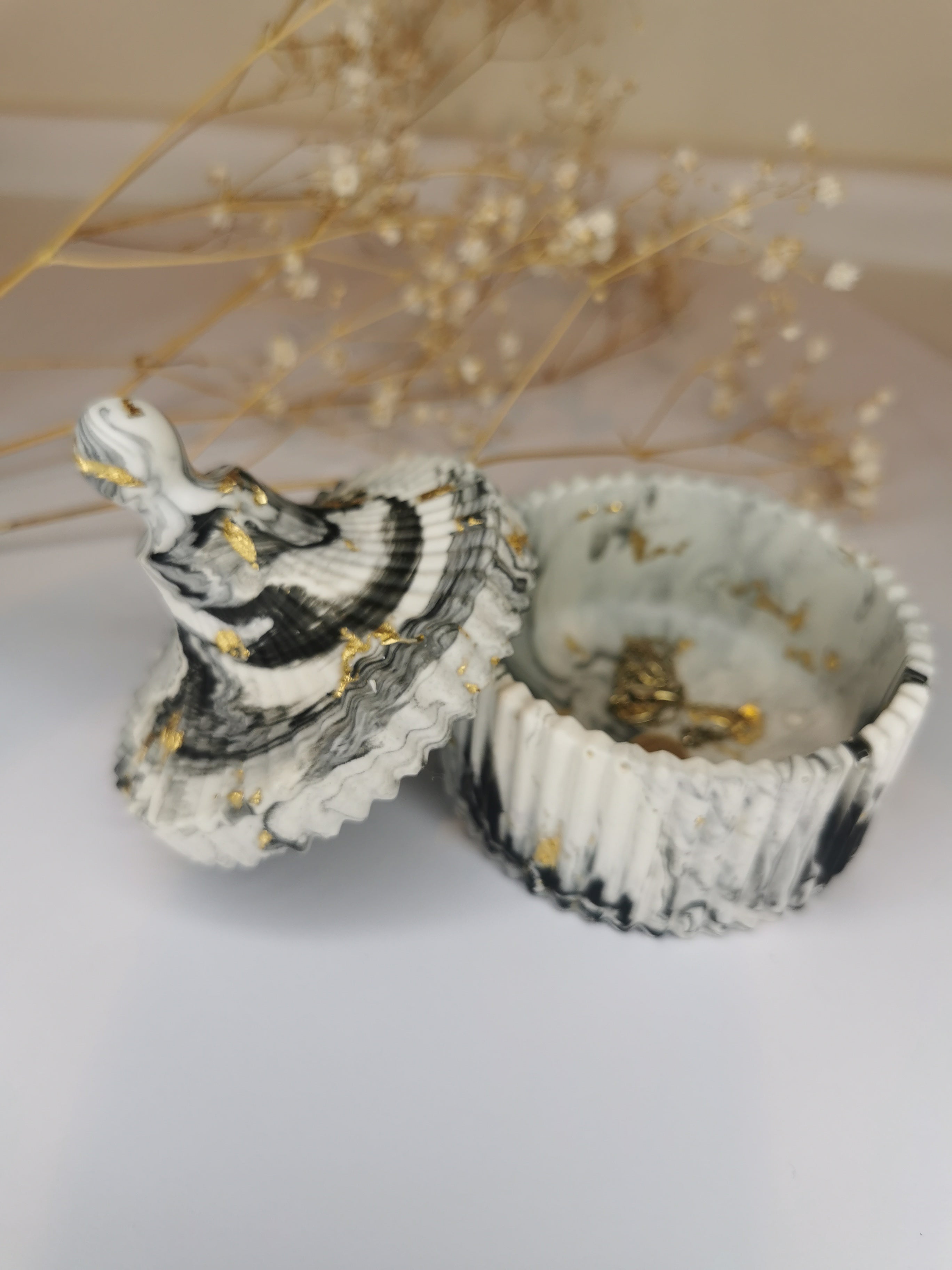 Luxury Gift Set — Large Marble Vanity Tray & Carousel Ribbed Jar