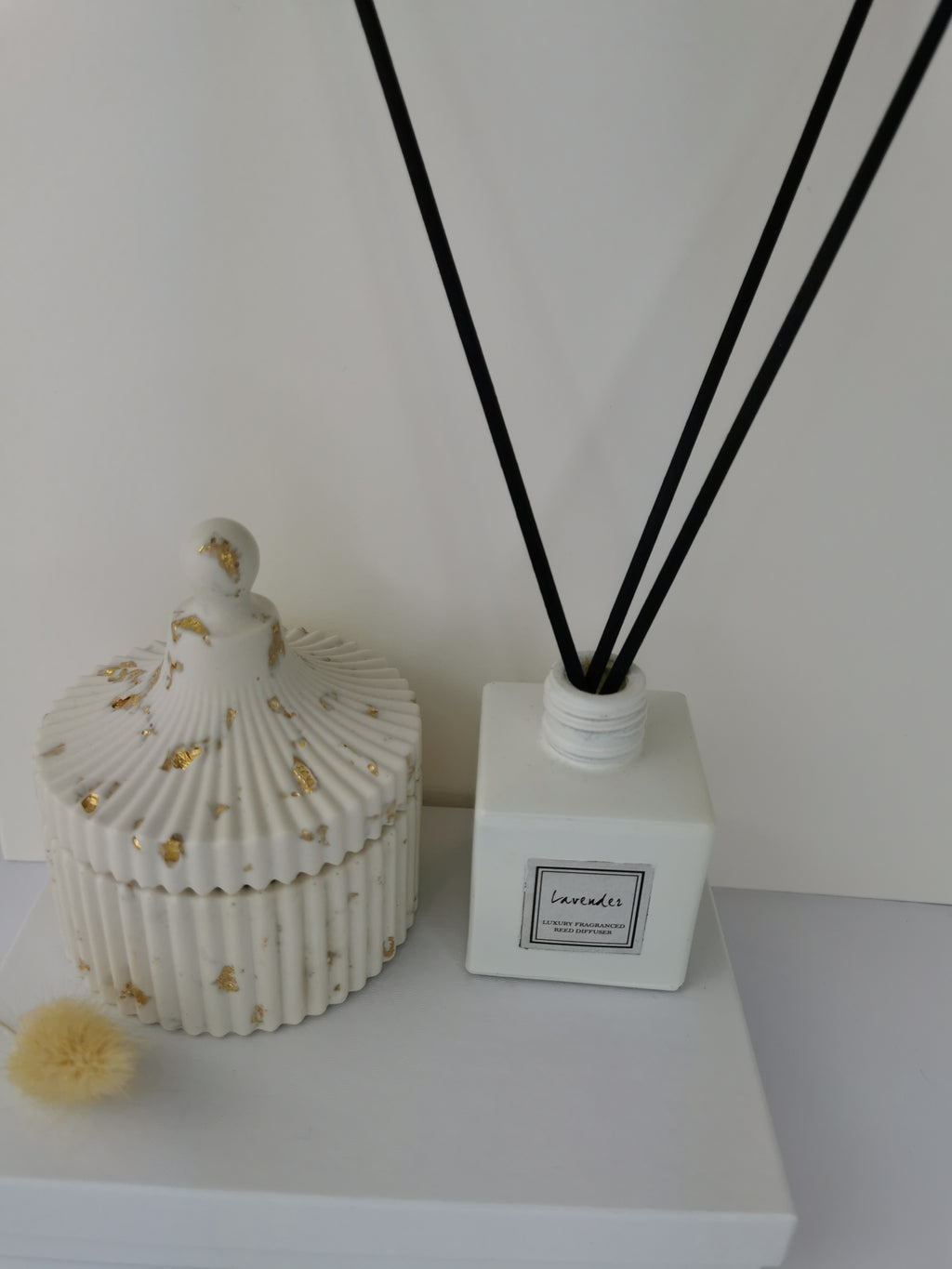 Luxury Gift Set — Large Vanity Tray, Shell Tray & Carousel Ribbed Jar (Gold Leaf)