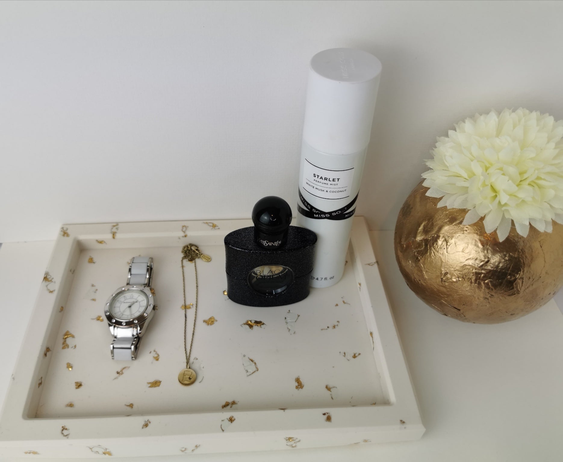 Luxury Gift Set — Large Vanity Tray, Shell Tray & Carousel Ribbed Jar (Gold Leaf)